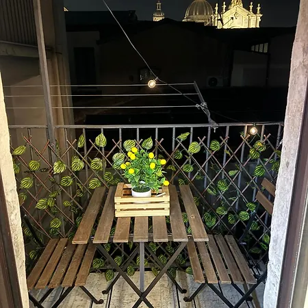 Apartment Duomo View